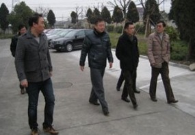 領導蒞臨小區檢查、指導工作